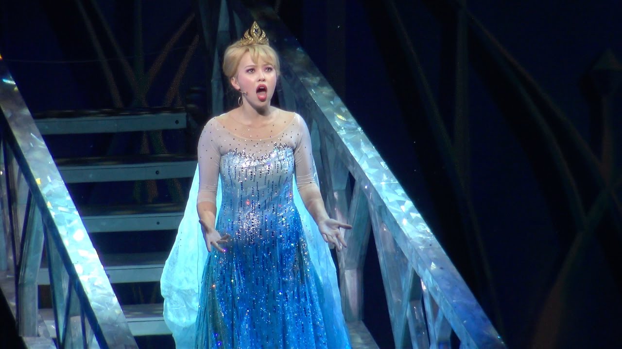 Disney Frozen Elsa Let it Go - In Real Life