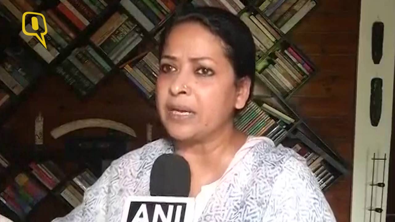 Sharmistha Mukherjee shames a pervert who was sending her obscene  messages on Fb