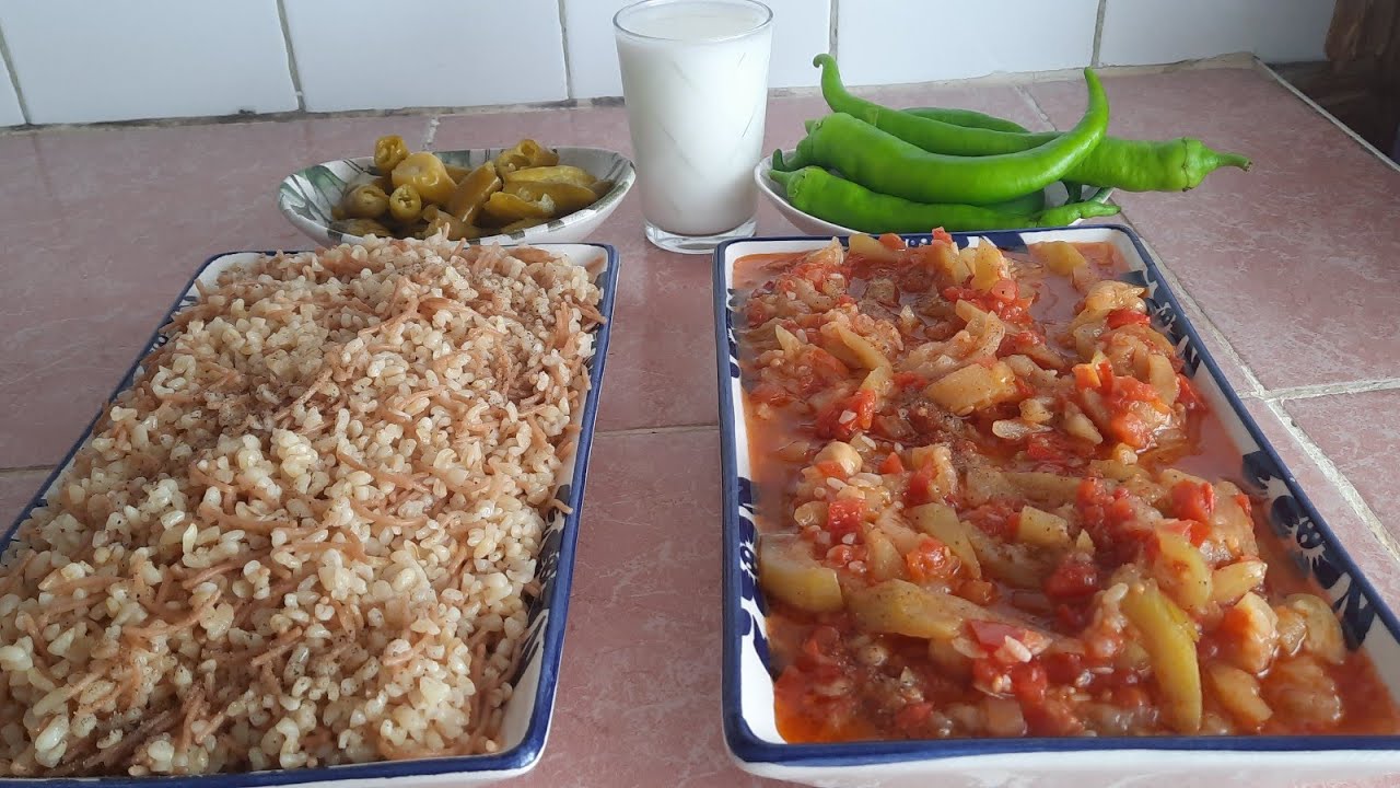 عملت (قرع أخضر )مع برغل بشعرية عنجد طعم لا يوصف 😍😍😍😍جربوها 👍🏻