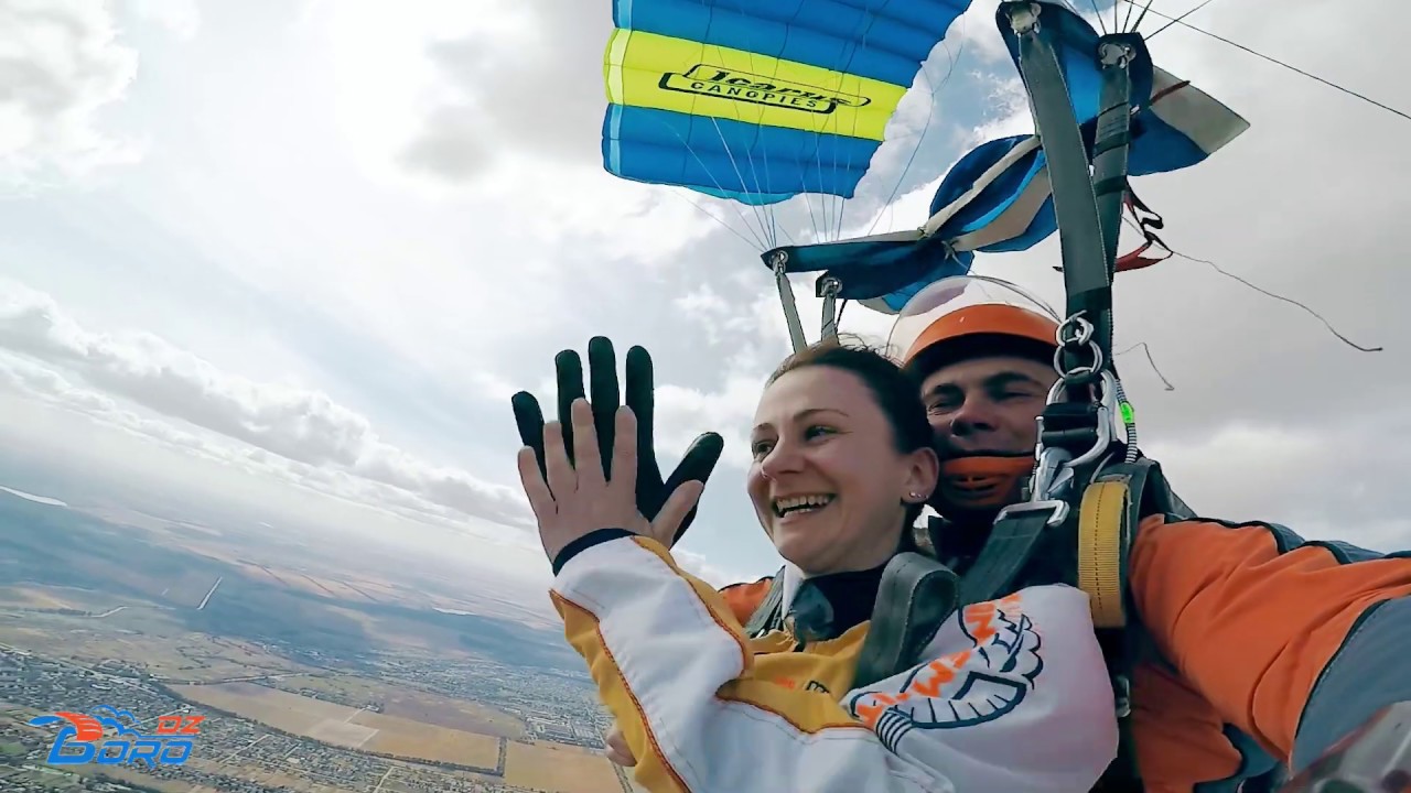 Первый шаг в небо. Как проходят тандем-прыжки с парашютом на аэродроме Бородянка