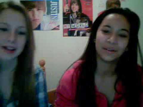 laura and aimee-justin bieber