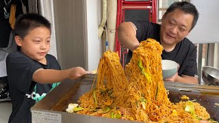 Make teppanyaki instant noodles for son today