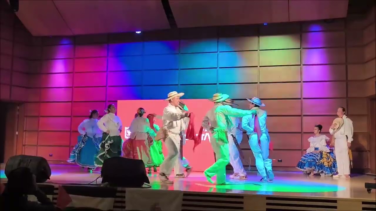 Péguese la rodadita a ritmo de Rajaleña, Bumbuco y Sanjuanero.