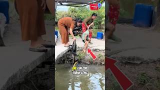 Đạp xe lao xuống mương và cái kết =))) 😂 #shorts