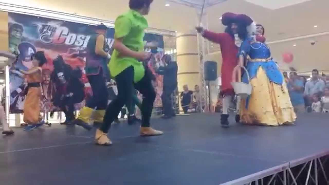 Cosplay esibizione Peter Pan e Capitan Uncino 2014
