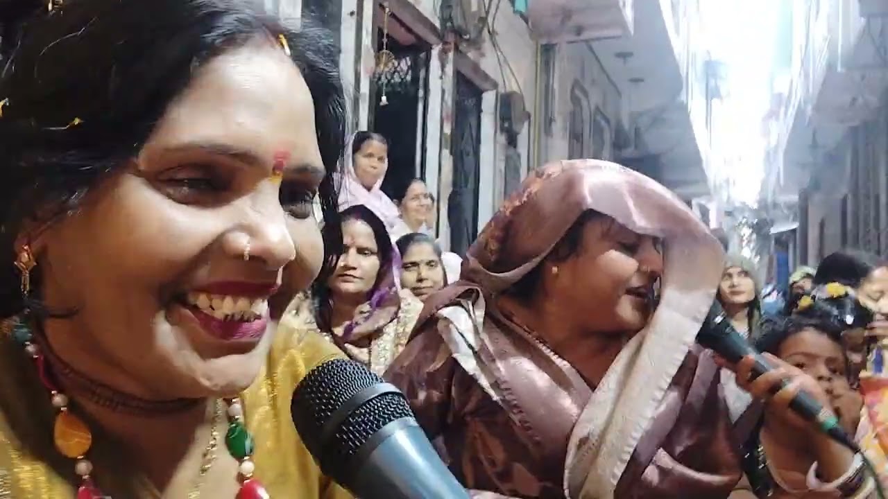 मुझे एप्पल का फोन दिला दो मैं रील बनाऊं लंगुरिया ♥️😊