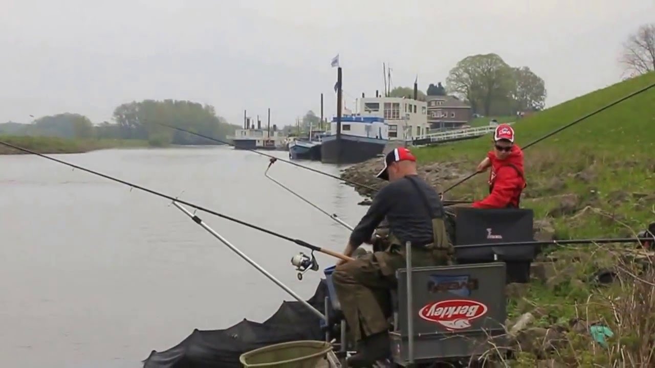 Vissen op de Waal met Brian, Evert en Jan - YouTube