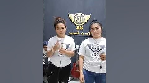 DUO NAIMARATA - SATOKKIN DI NIPIKKI. Ro Ma Ho Among (Cover) || Live FB bersama BES 88 Parfume