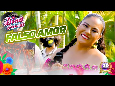 Dina Paucar -