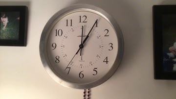 Atomix Atomic Wall Clock