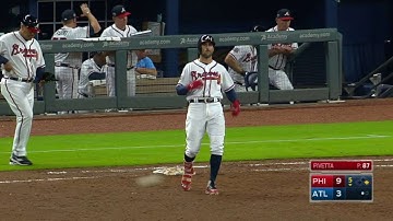 PHI@ATL: Markakis lines an RBI single up the middle