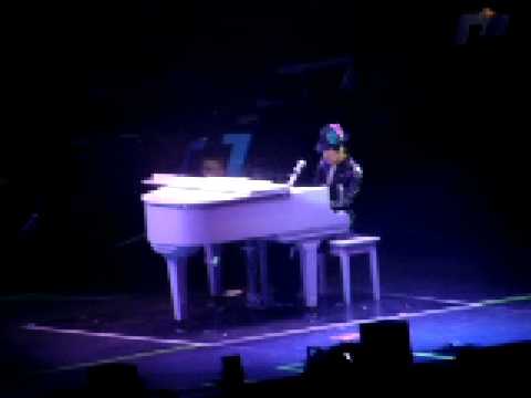 Jay Chou Toronto Concert 2008 - 说好的幸福呢 Where is Our Promised Happiness?
