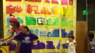 Lovely Buttons the clown at Phoenix Library show.wmv