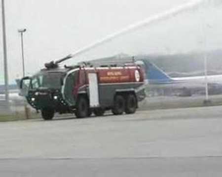 Hong Kong Airport Fire EngineROSENBAUER