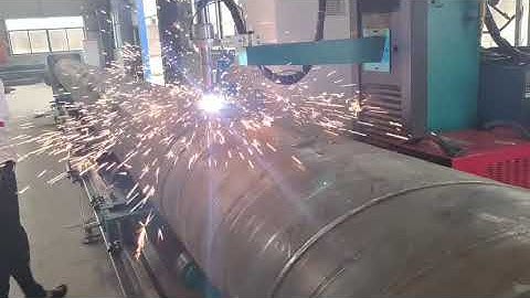 Large diameter pipe plasma cutting machine