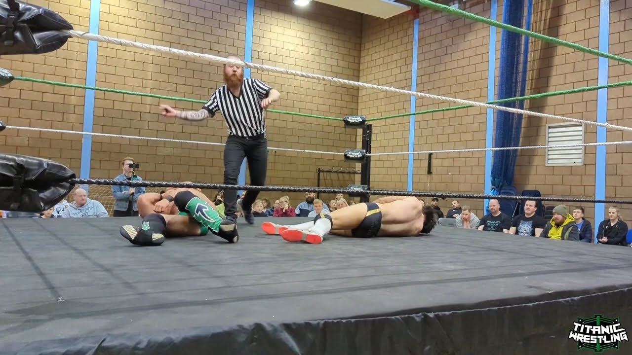 Энди Стил против Такера