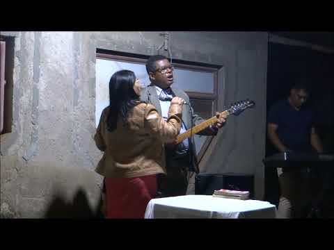 Pastor Edson e sua mãe, irmã Mariana.