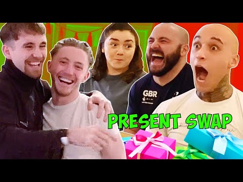 SURPRISING BEST FRIENDS WITH THEIR DREAM XMAS PRESENTS!?