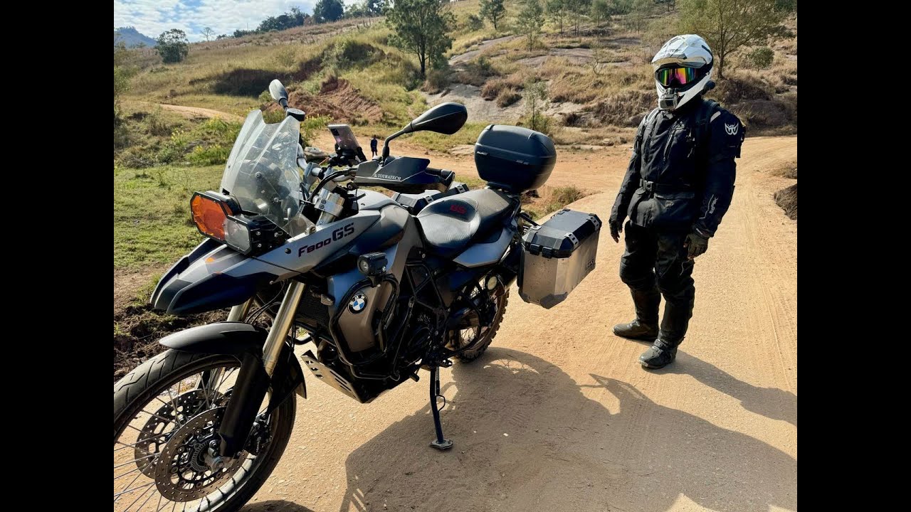 PHONE FELL OFF & RAN OVER BY TRUCK [MOZAMBIQUE]