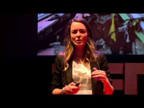 ¿Cuanto vale un minuto? | Maria Arias | TEDxValladolid