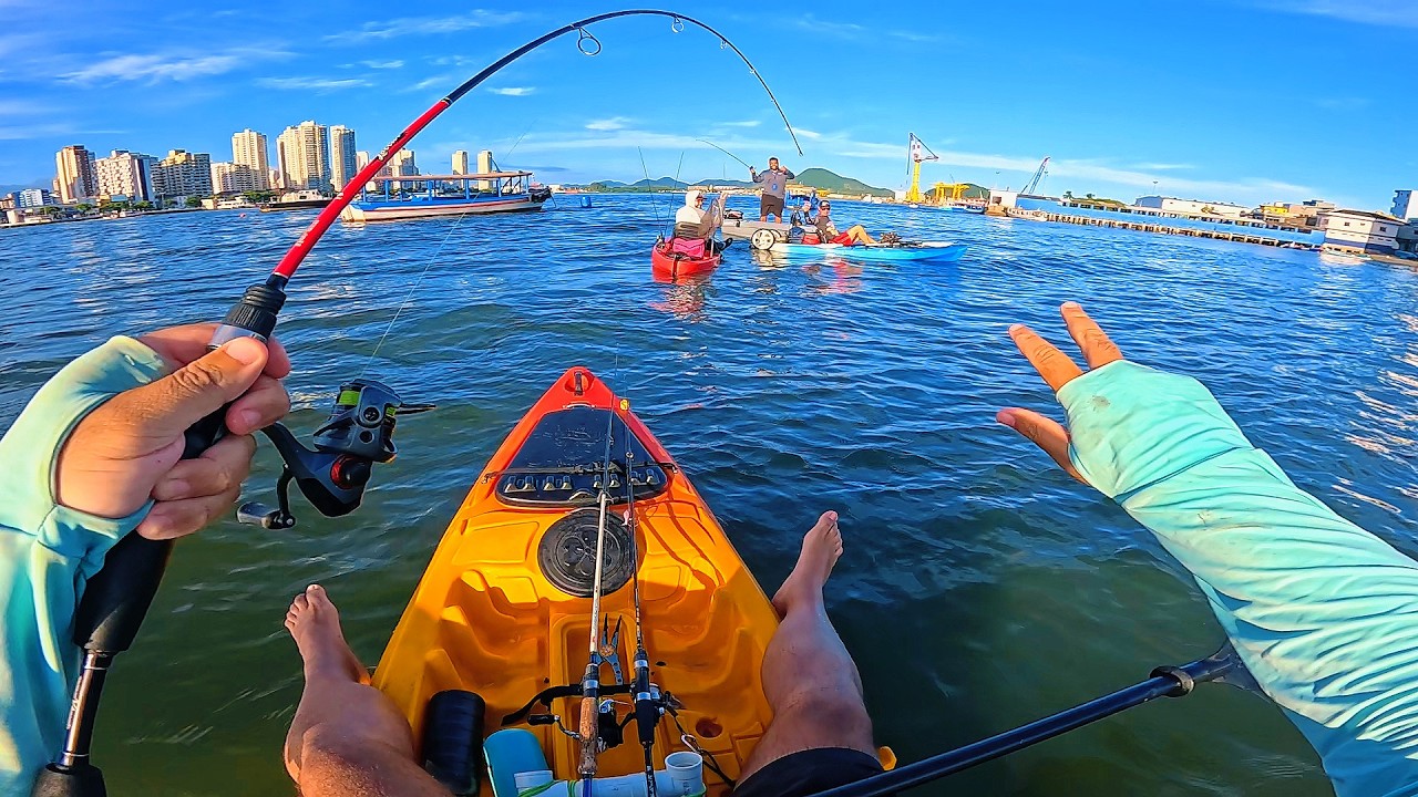 PESCARIA COM CAIAQUE ENTRE SANTOS e GUARUJÁ, USANDO ISCA ARTIFICIAL