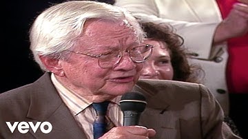 Bill & Gloria Gaither - Turn Your Radio On [Live] ft. Ben Speer