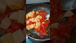 beginners curry?‍?|Aloo, capsicum,tomato curry for rice ,chapathi,Paratha??|| shortsfeed subscribe