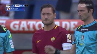Totti Entra In Campo Per Lutima Volta - Roma.genoa 201617