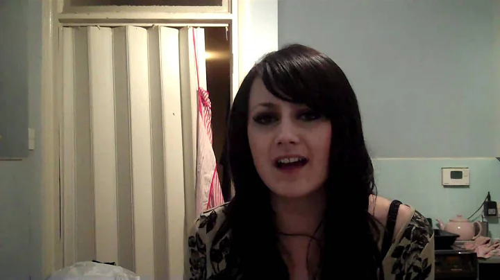 holly singing warwick avenue