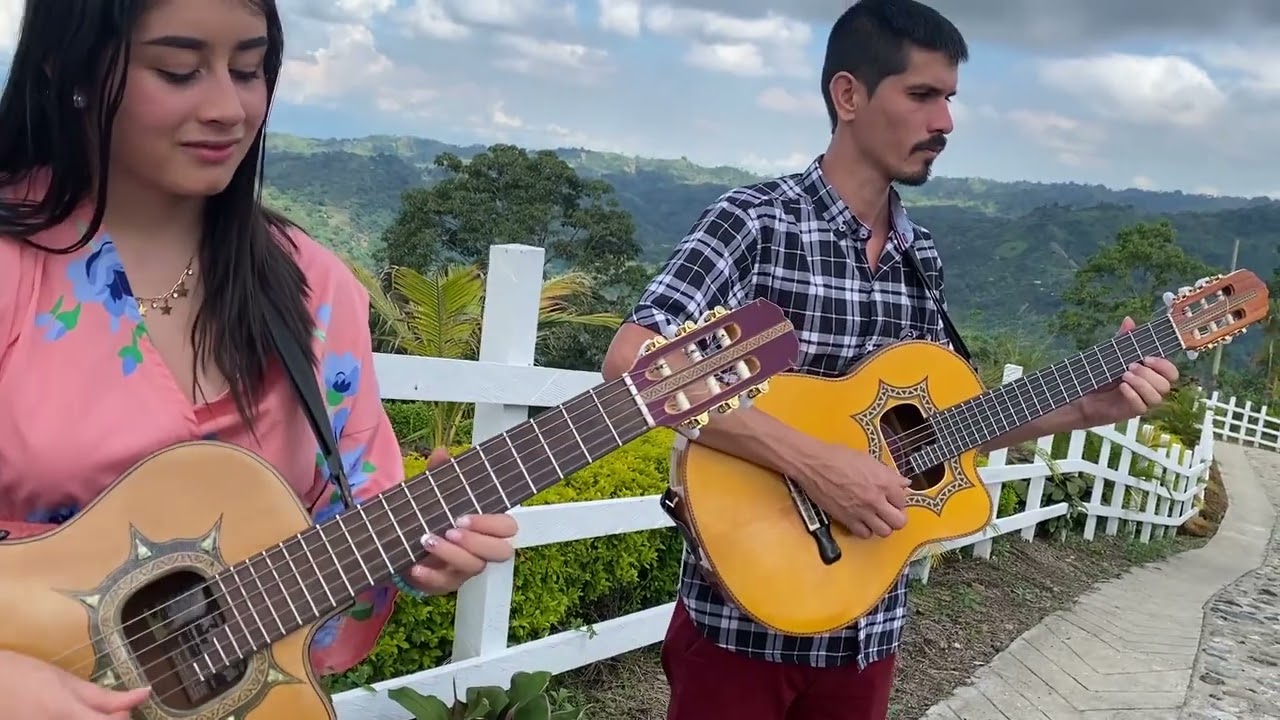 Madre son Cinco Letras  - Hermanos Bermúdez * Renovación Popular *