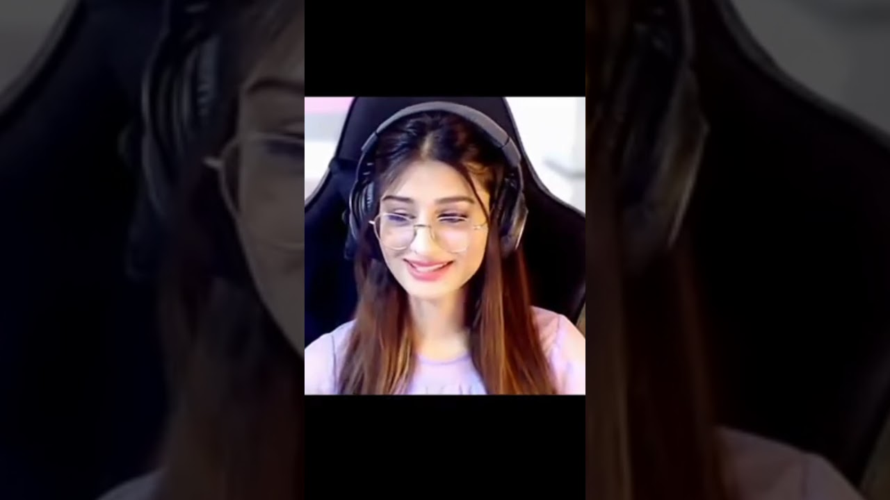 Payal Gaming 😜 Eye wink challenge 