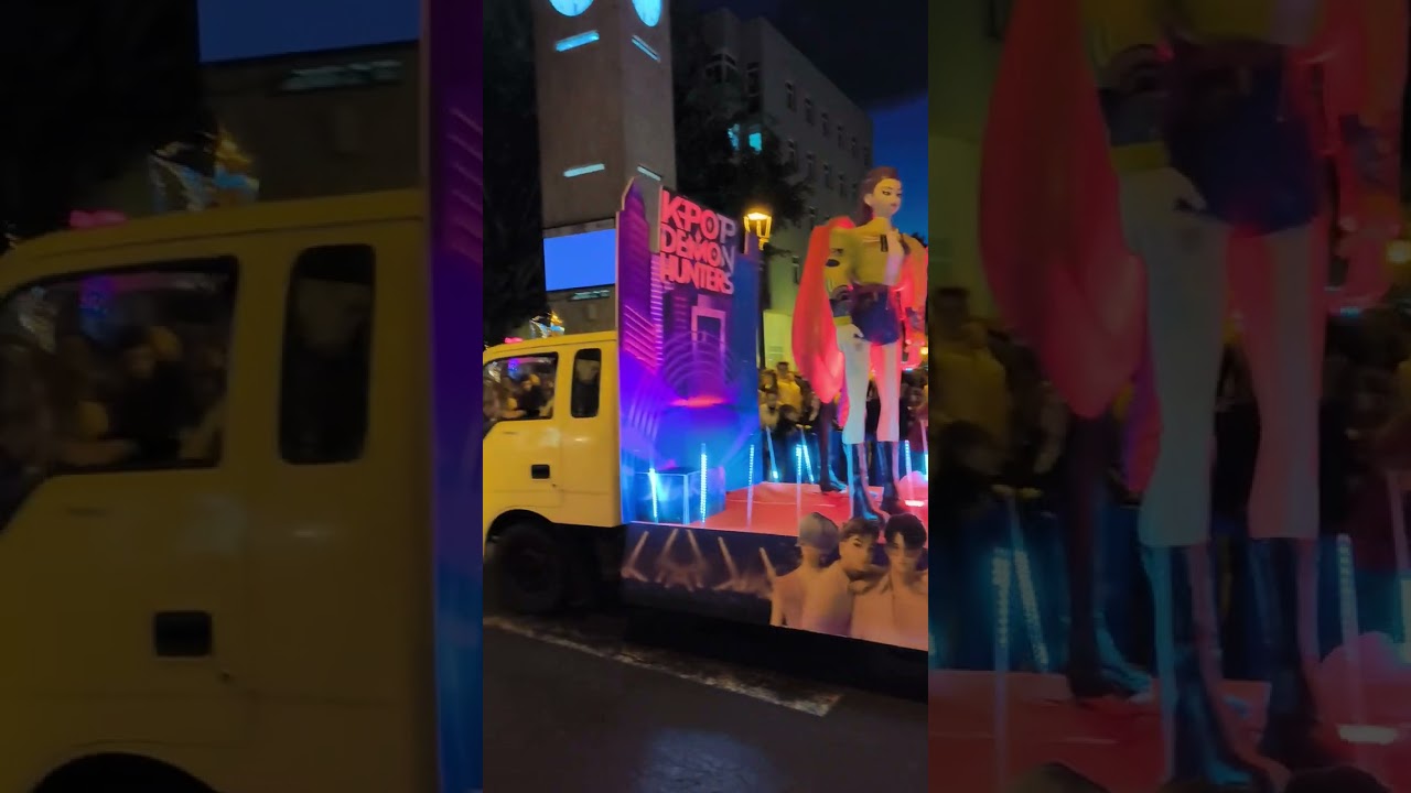 Carrozas increíbles llenas de luces 