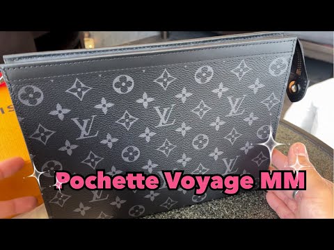 LOUIS VUITTON, Pochette Voyage Eclipse Reverse Canvas MM