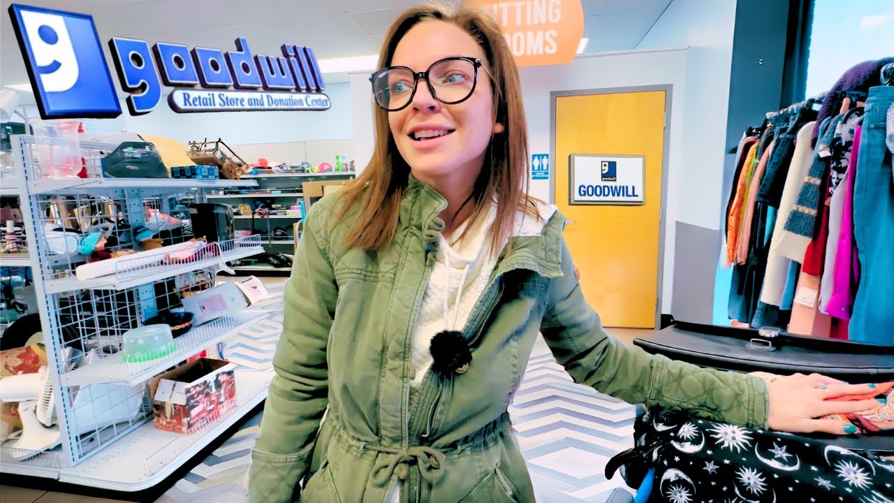 Loaded up at the GOODWILL!!! - YouTube