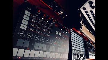 IK Multimedia UNO Synth Test Live Performance