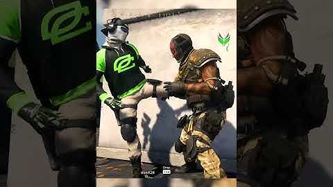 360 finisher leg kick #warzone #shorts #cod #codwarzone #resurgence #slowmotion