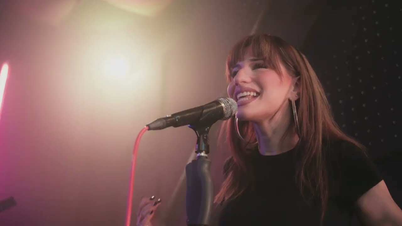 Ana Petanovska - So Tebe do Zvezdite (Official Video)