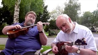 SWEET HOME CHICAGO - Manitoba Hal & Ken Middleton chords