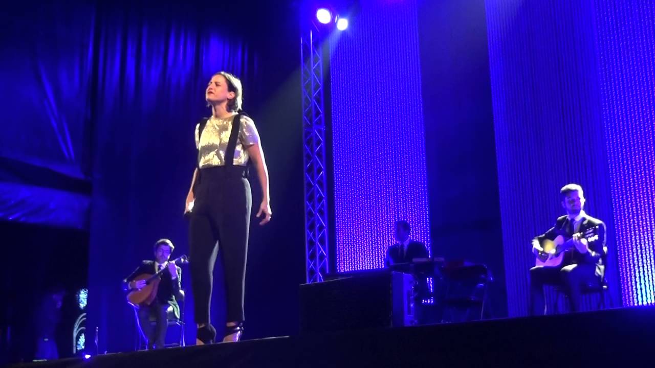 Carminho - As minhas penas (sem microfone) - S. Pedro da Cadeira