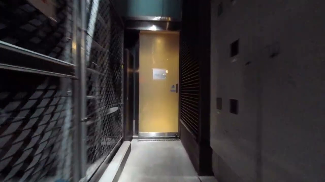 Rare 2019 Footage: Ginza’s Deep & Dirty Back Alley Route Through a Café