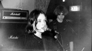 Miniatura del video "Slowdive - Sleep"