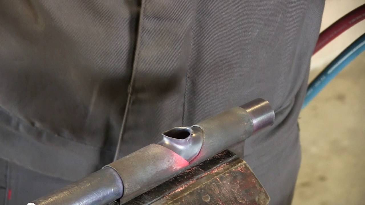 Atelier cuivre piquage à bords relevés - YouTube