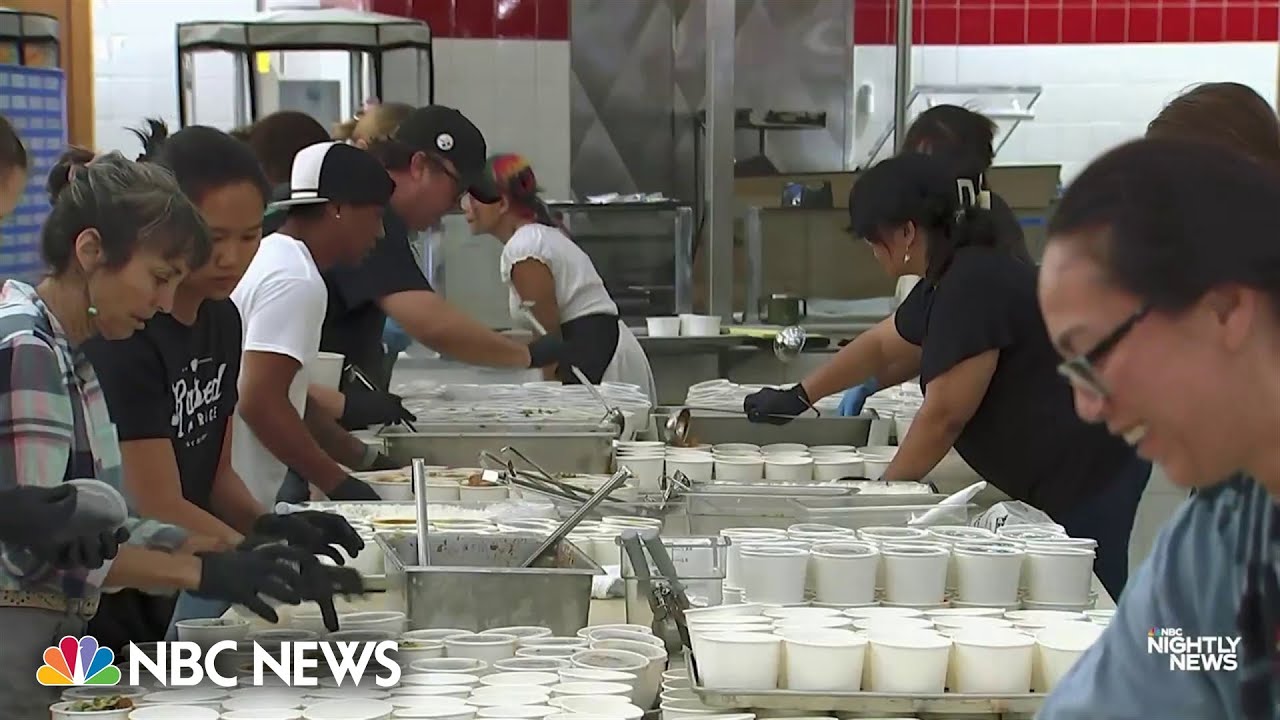 ‘Top Chef’ star still feeding Lahaina community after losing restaurant