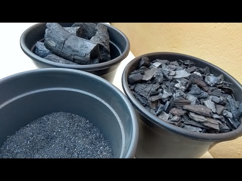 Vídeo: Como você usa carvão ativado para plantas?