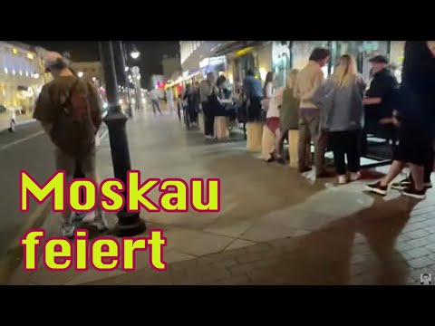 Video: Wie Man Nachts In Moskau Spazieren Geht