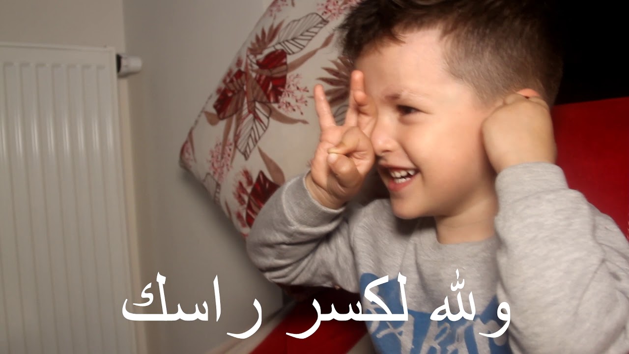 البخيل شاهدو ماذا فعل في الاولاد🤔