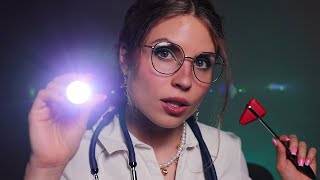 картинка: ASMR: Полное обследование черепных нервов в темноте | Проверка слуха, проверка зрения | Медицинск...