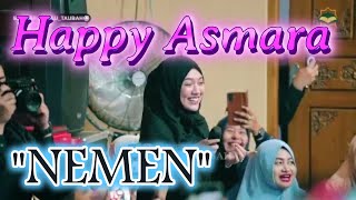 Happy Asmara Nyanyi Lagu 