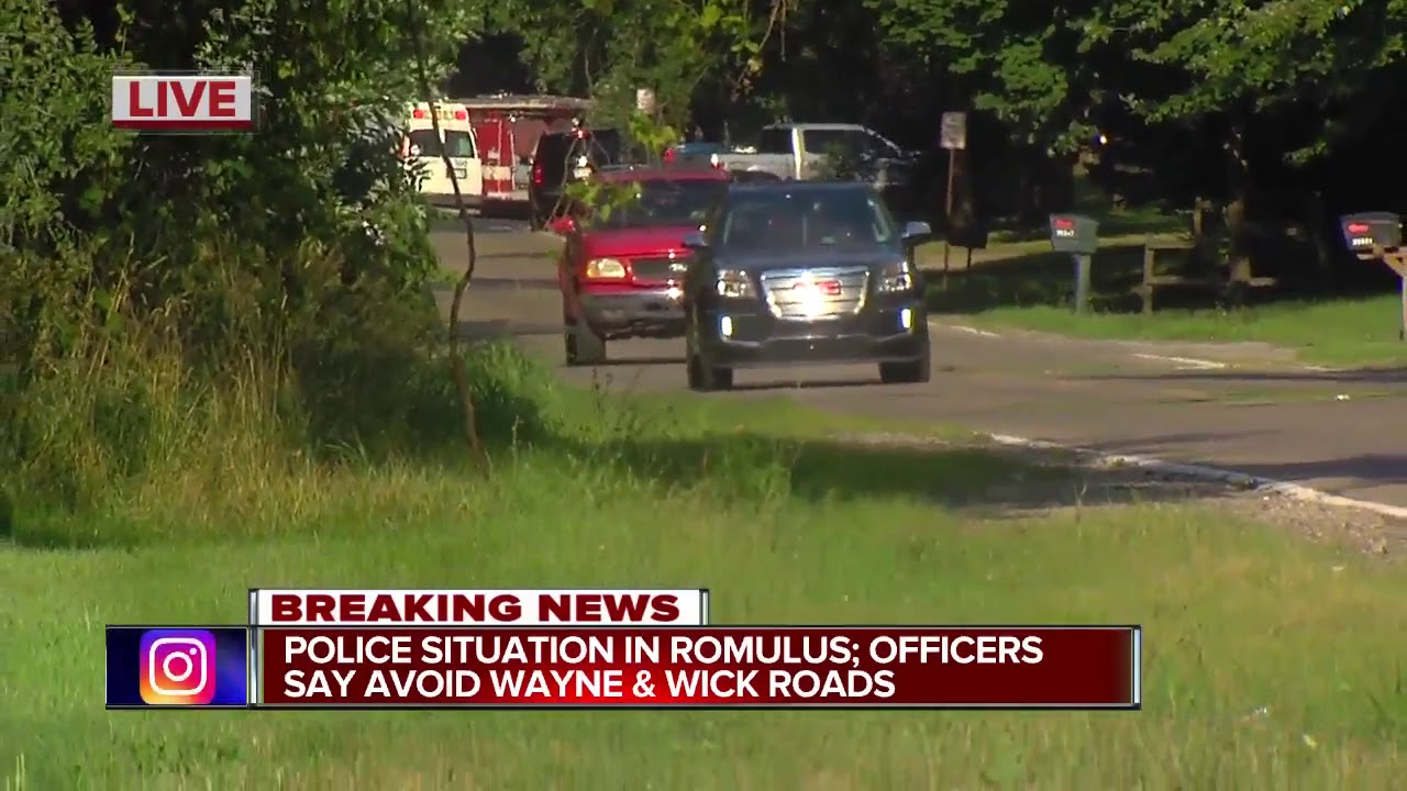 Romulus police telling people to avoid area Wayne and Wick roads YouTube