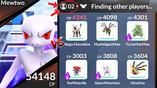 DUO Shadow Mewtwo Raid with Mega Houndoom in Pokemon GO.